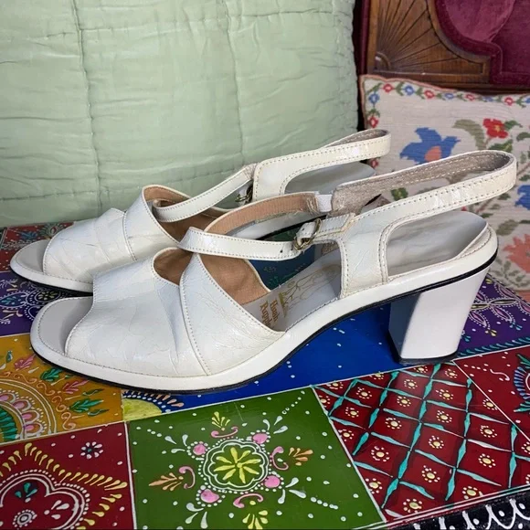 70s Hush Puppies Heels - Picture 2 of 10